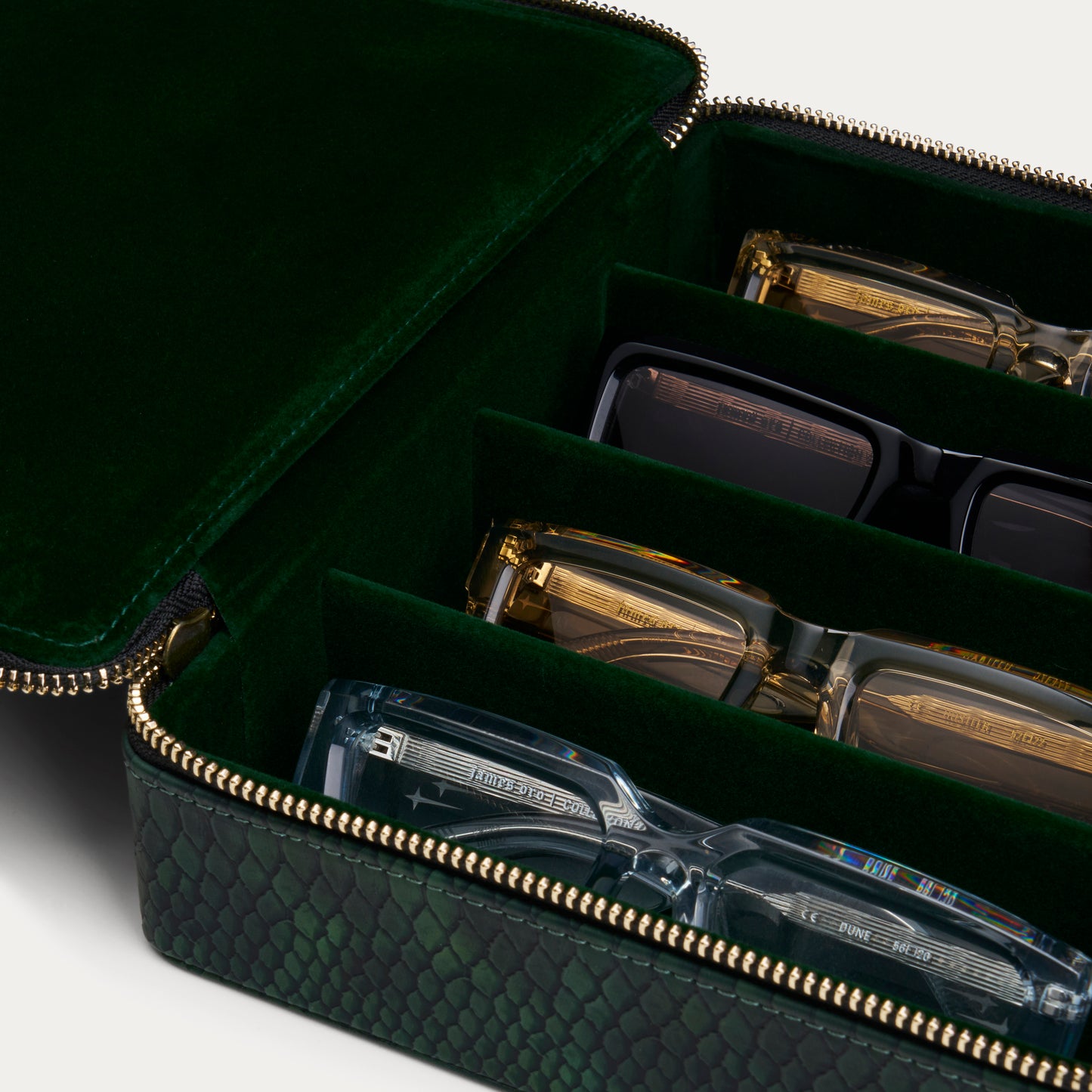 COLLECTORS CASE | DARK GREEN SNAKE