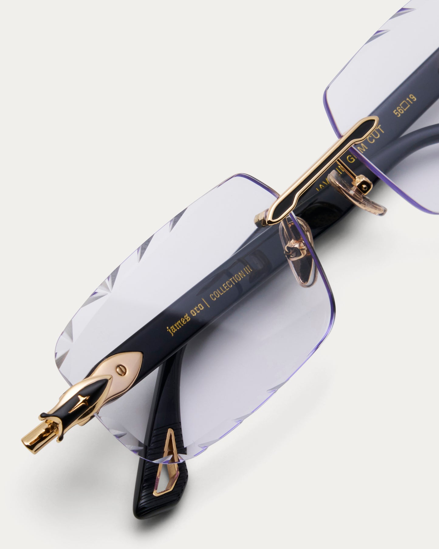 CLEAR BLACK JAVELIN GEM CUT