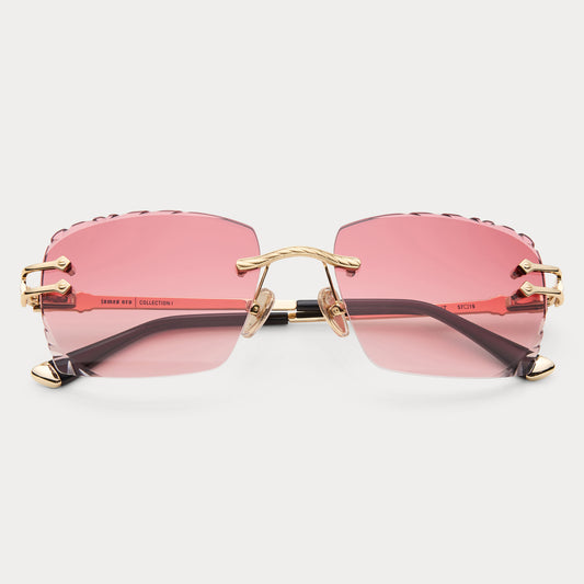 RED TINT GRAIL GEM CUT