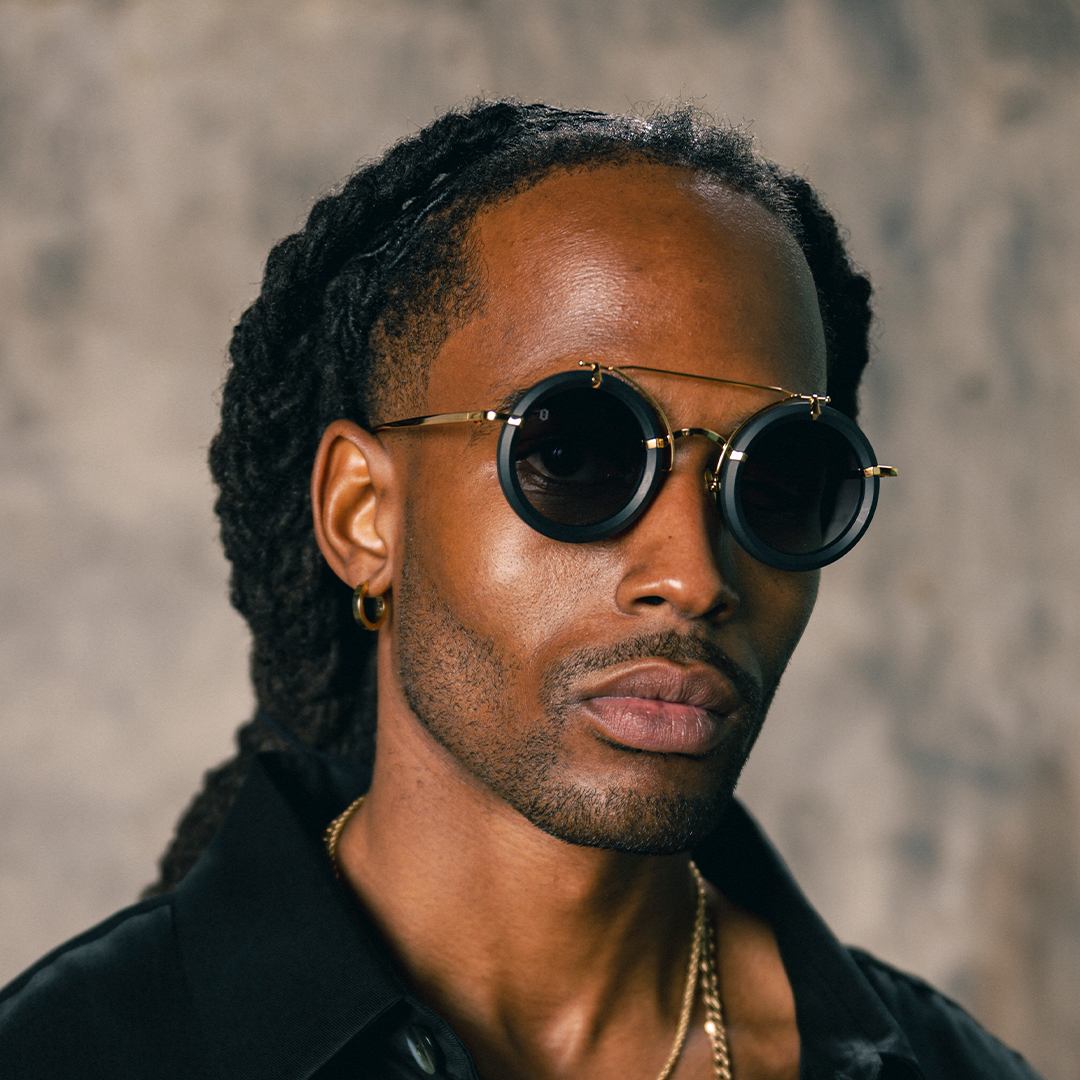 MATTE BLACK GOLD ALCHEMIST