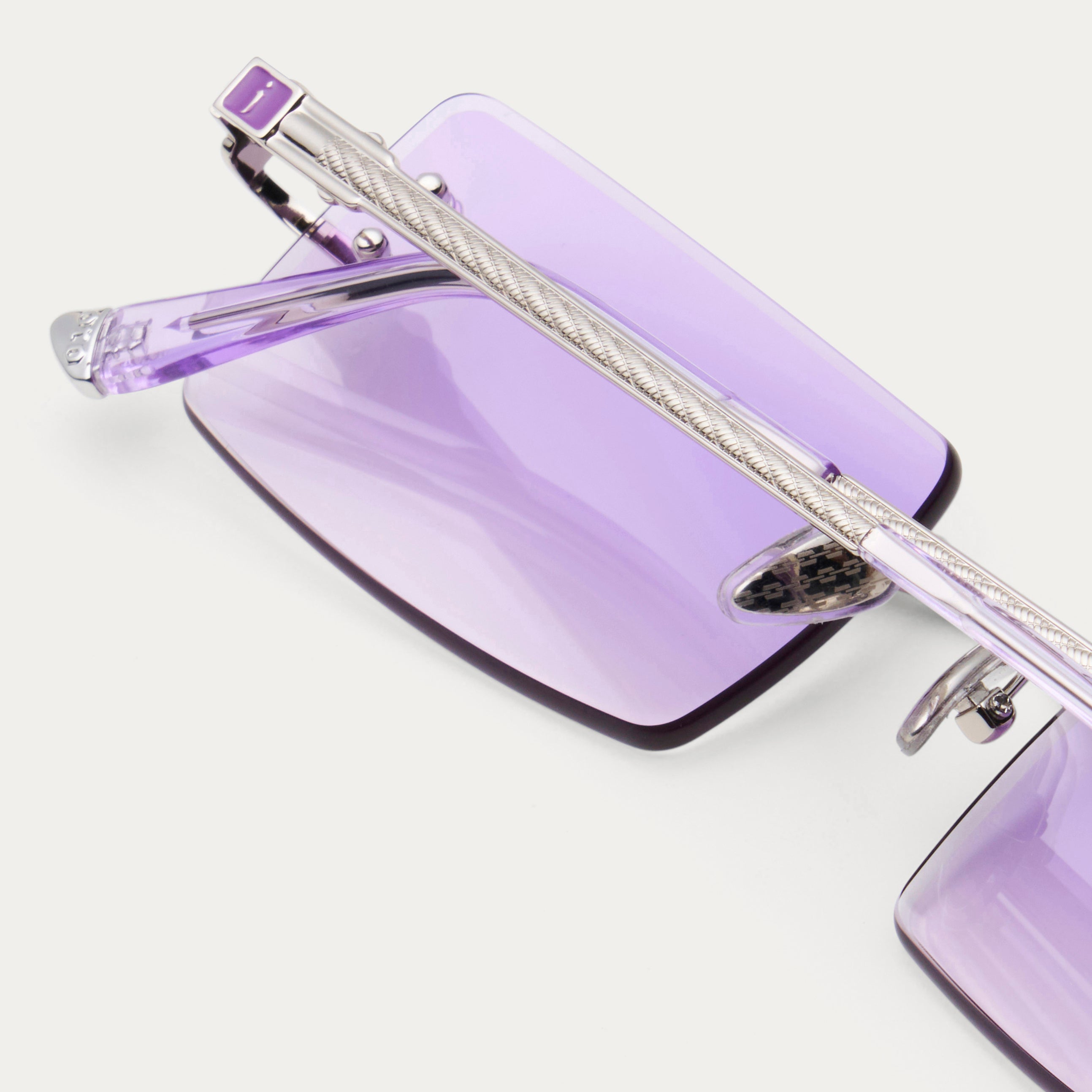 LAVENDER SILVER AUTHENTIC II – JAMES ORO