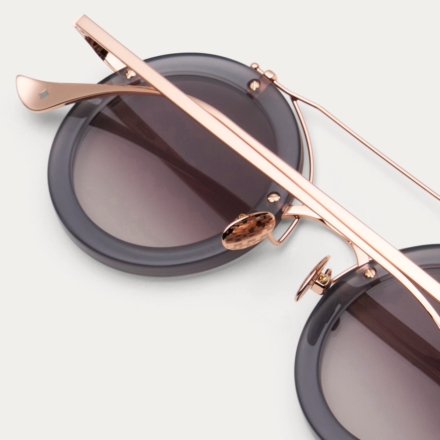 ROSE SMOKE ALCHEMIST