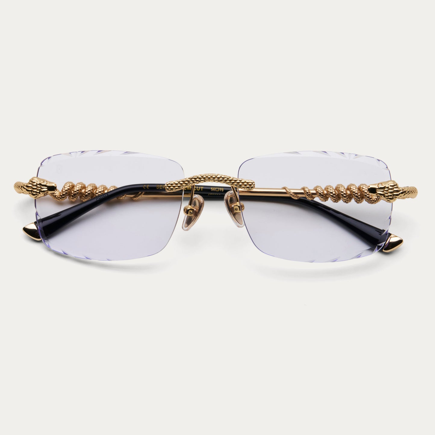 CLEAR SERPENT GEM CUT