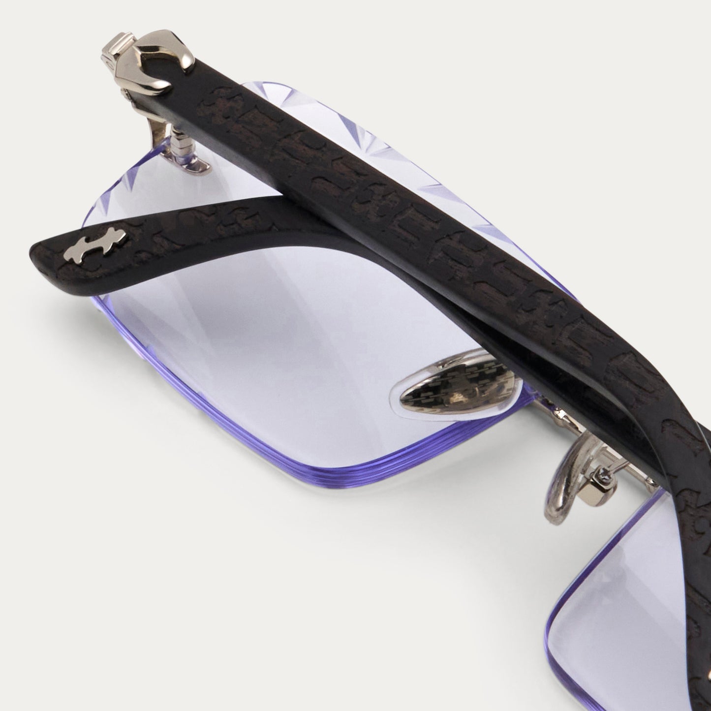 CLEAR SILVER HYDRA GEM CUT