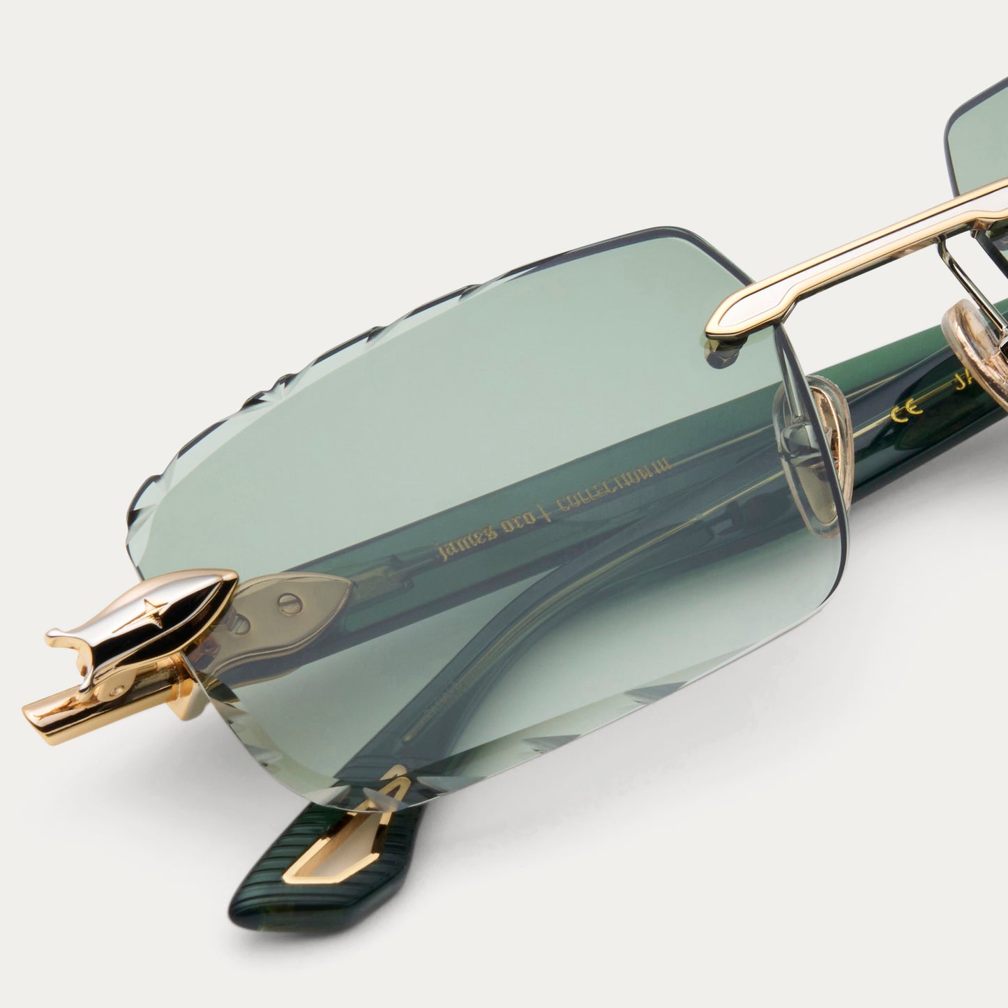 ABSINTHE JAVELIN GEM CUT