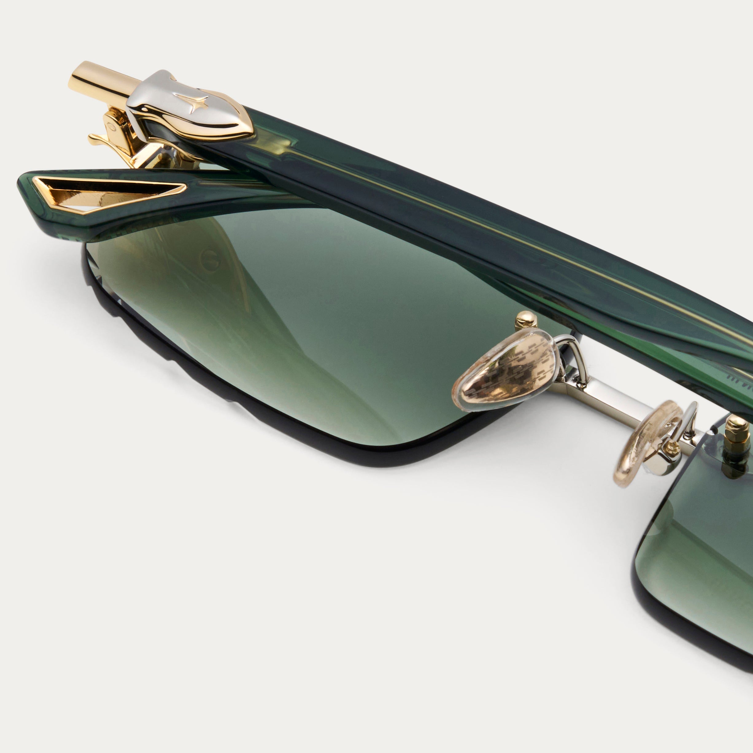 ABSINTHE JAVELIN GEM CUT – JAMES ORO