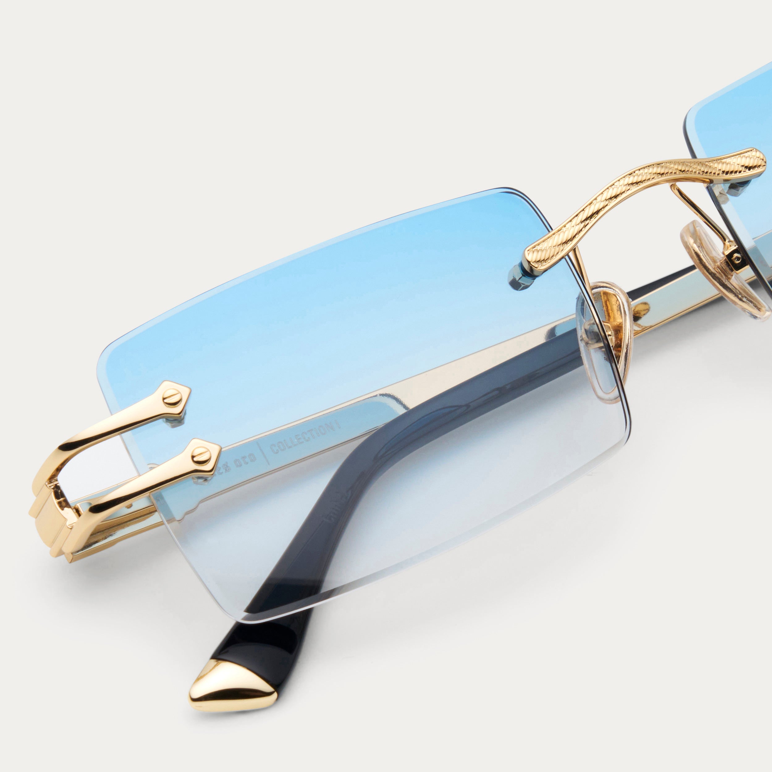 BLUE TINT AUTHENTIC II – JAMES ORO