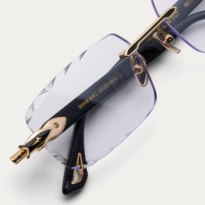 CLEAR BLACK JAVELIN GEM CUT