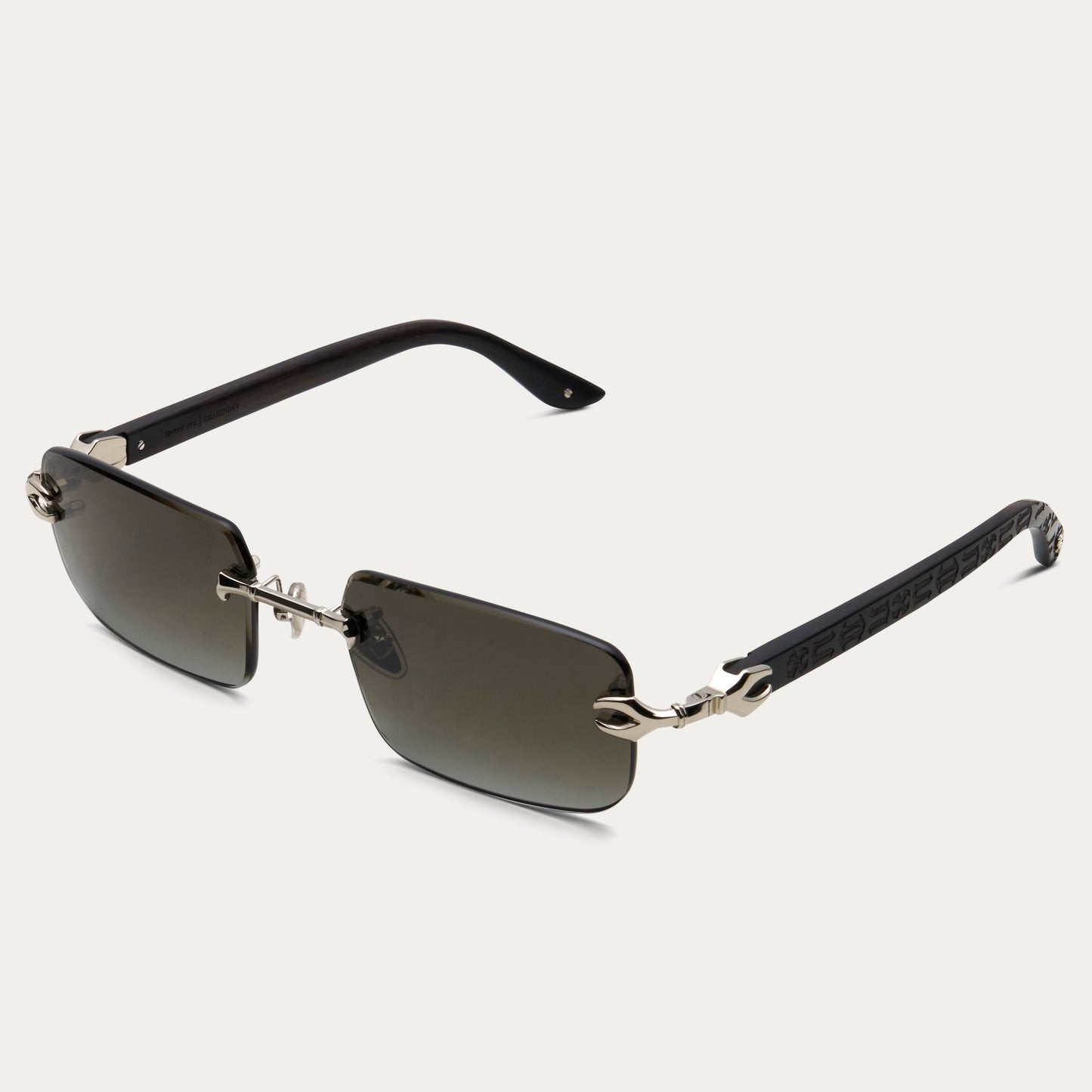 BLACK TINT SILVER HYDRA