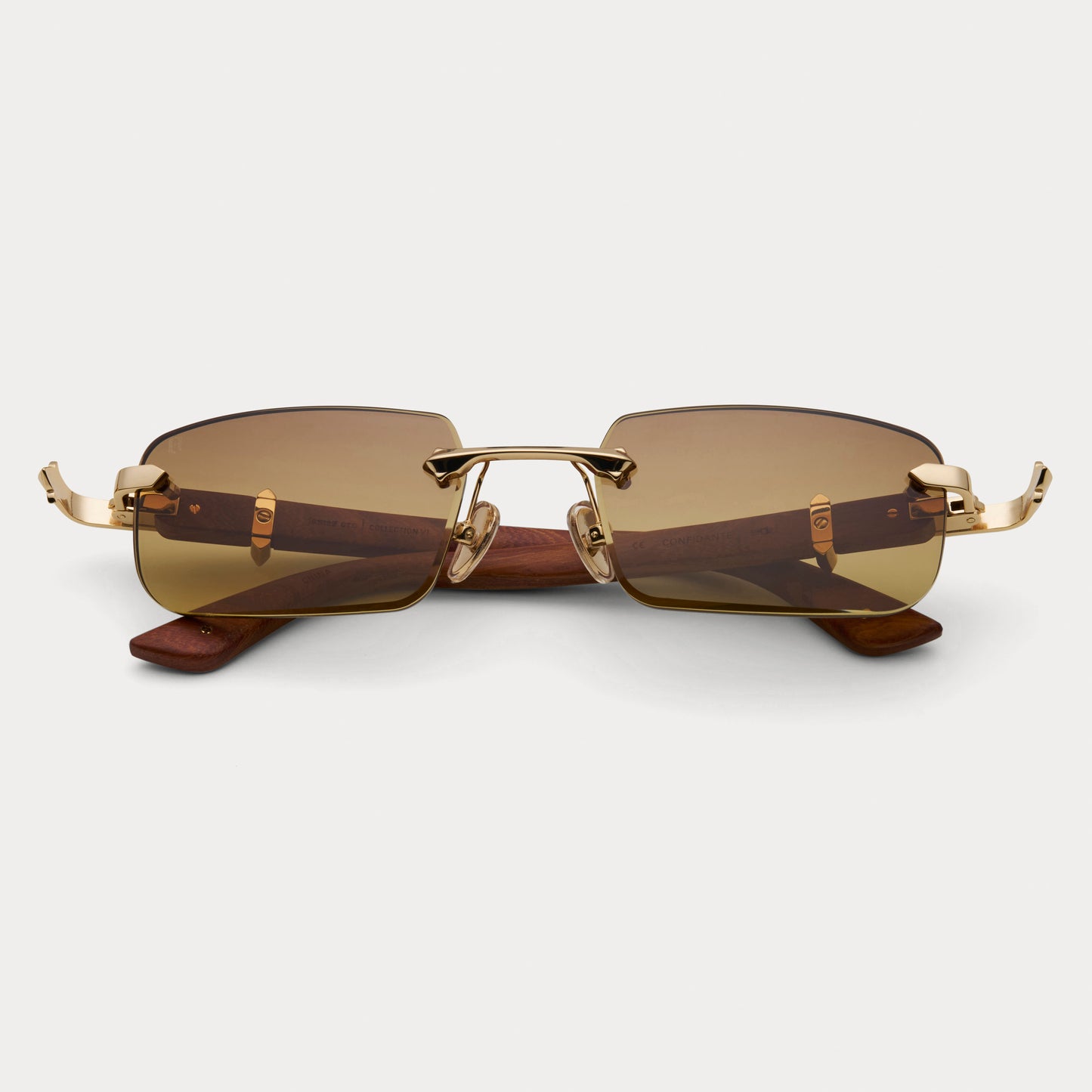 BROWN TINT CONFIDANTE