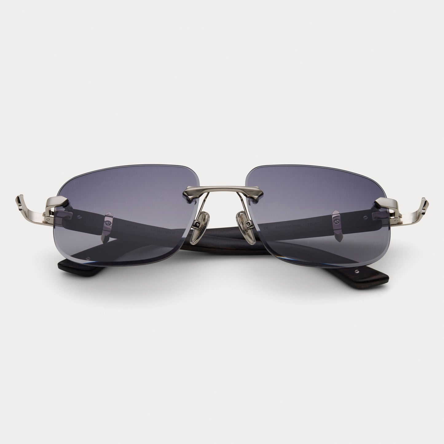 BLACK TINT SILVER CONSIGLIERE
