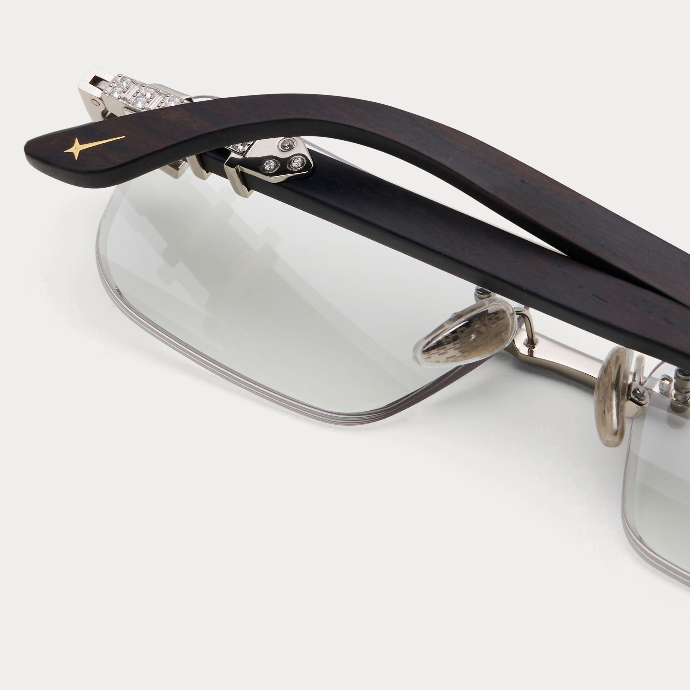 CLEAR SILVER BANKROLLER – JAMES ORO