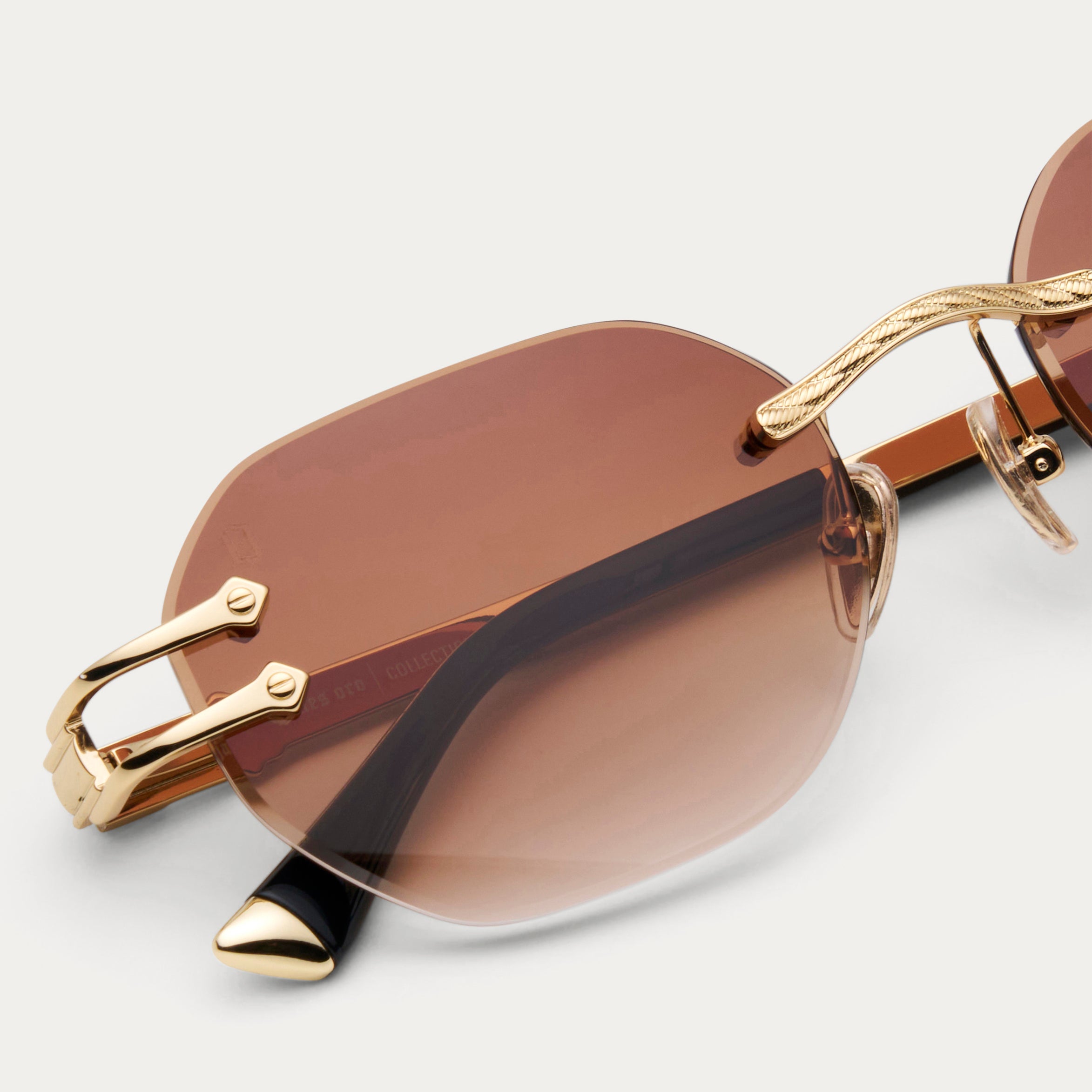 BROWN TINT OPUS – JAMES ORO