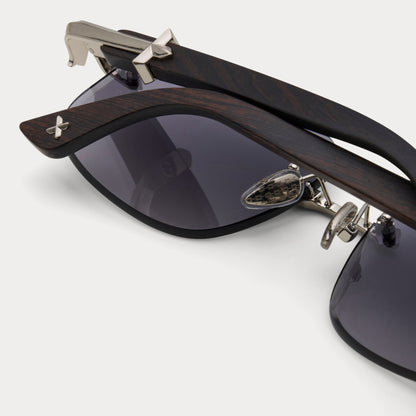 BLACK TINT SILVER CONSIGLIERE