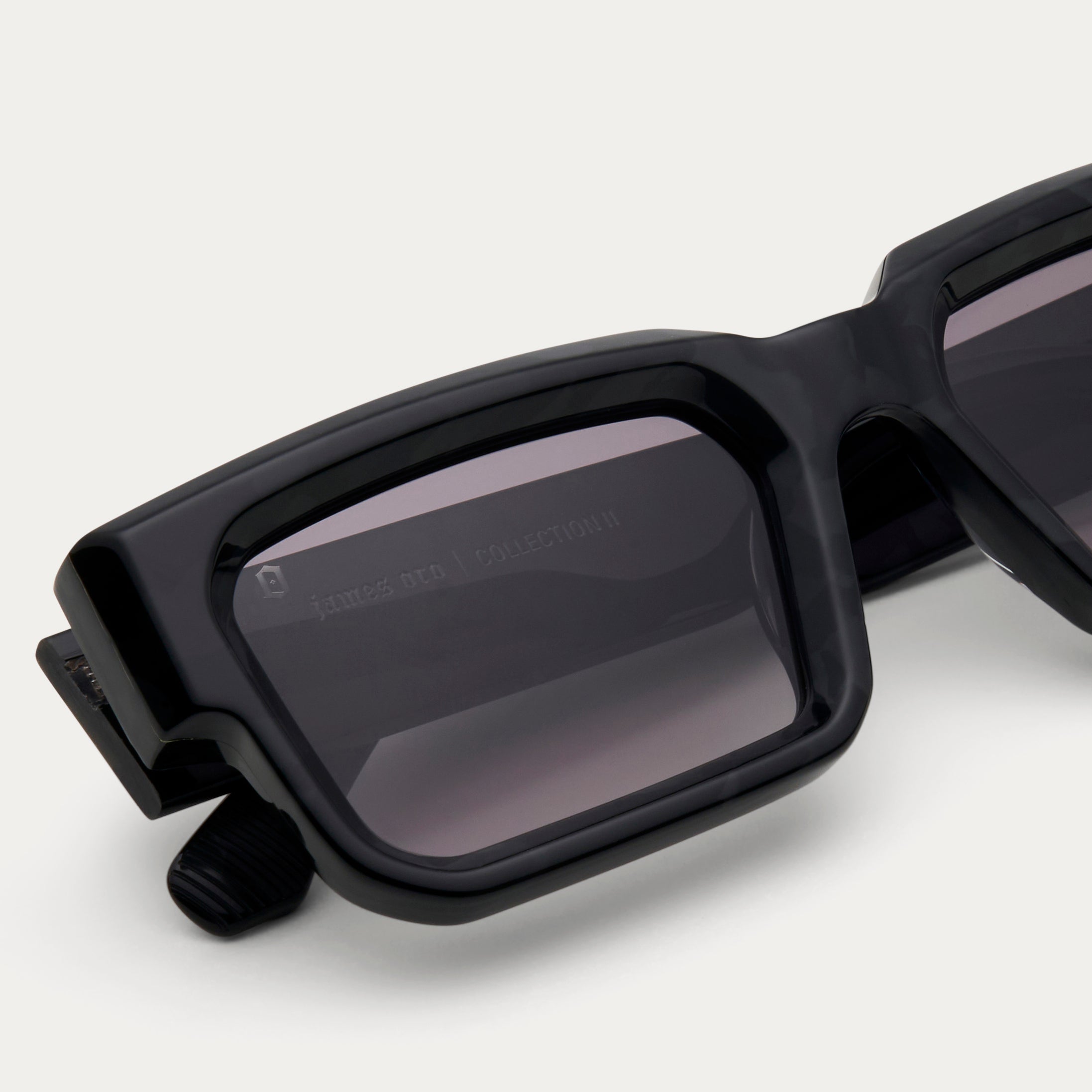 RECON TITAN – JAMES ORO
