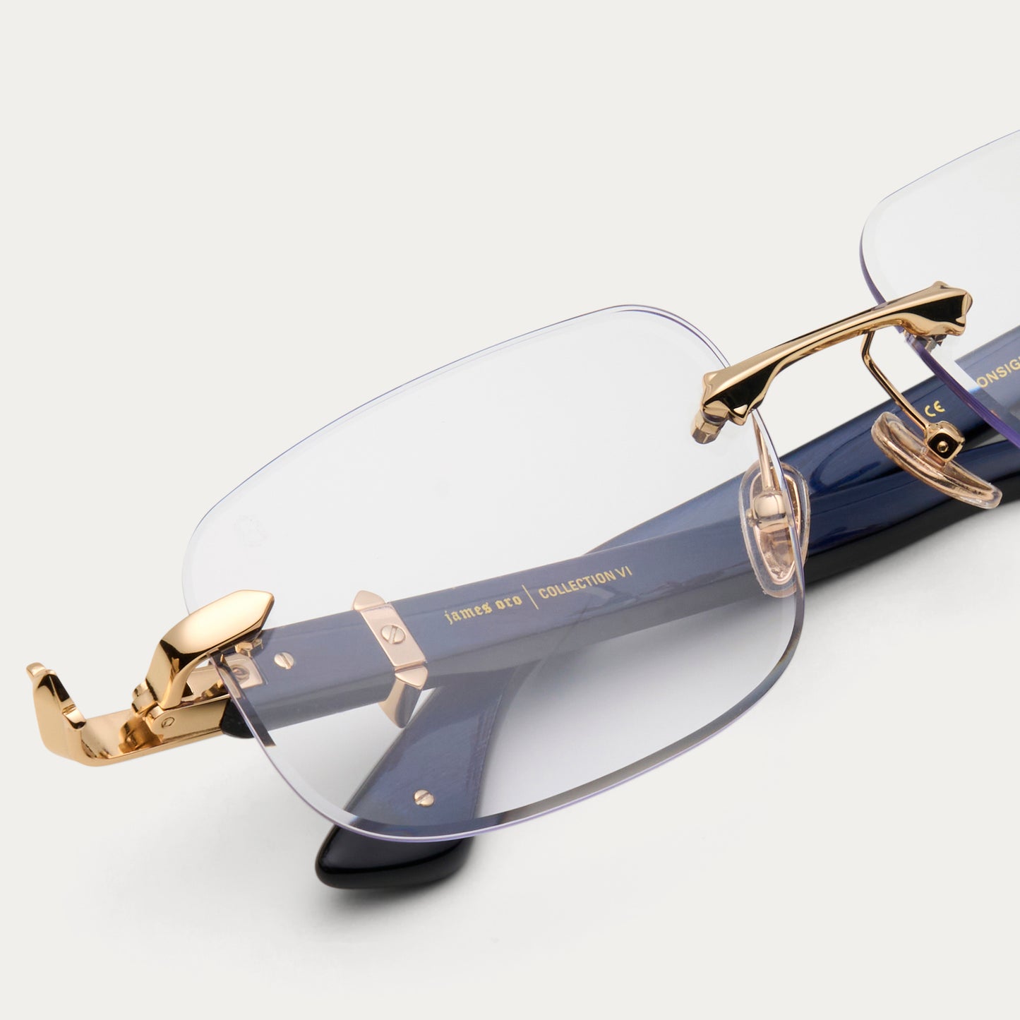 CLEAR BLUE LACQUER CONSIGLIERE