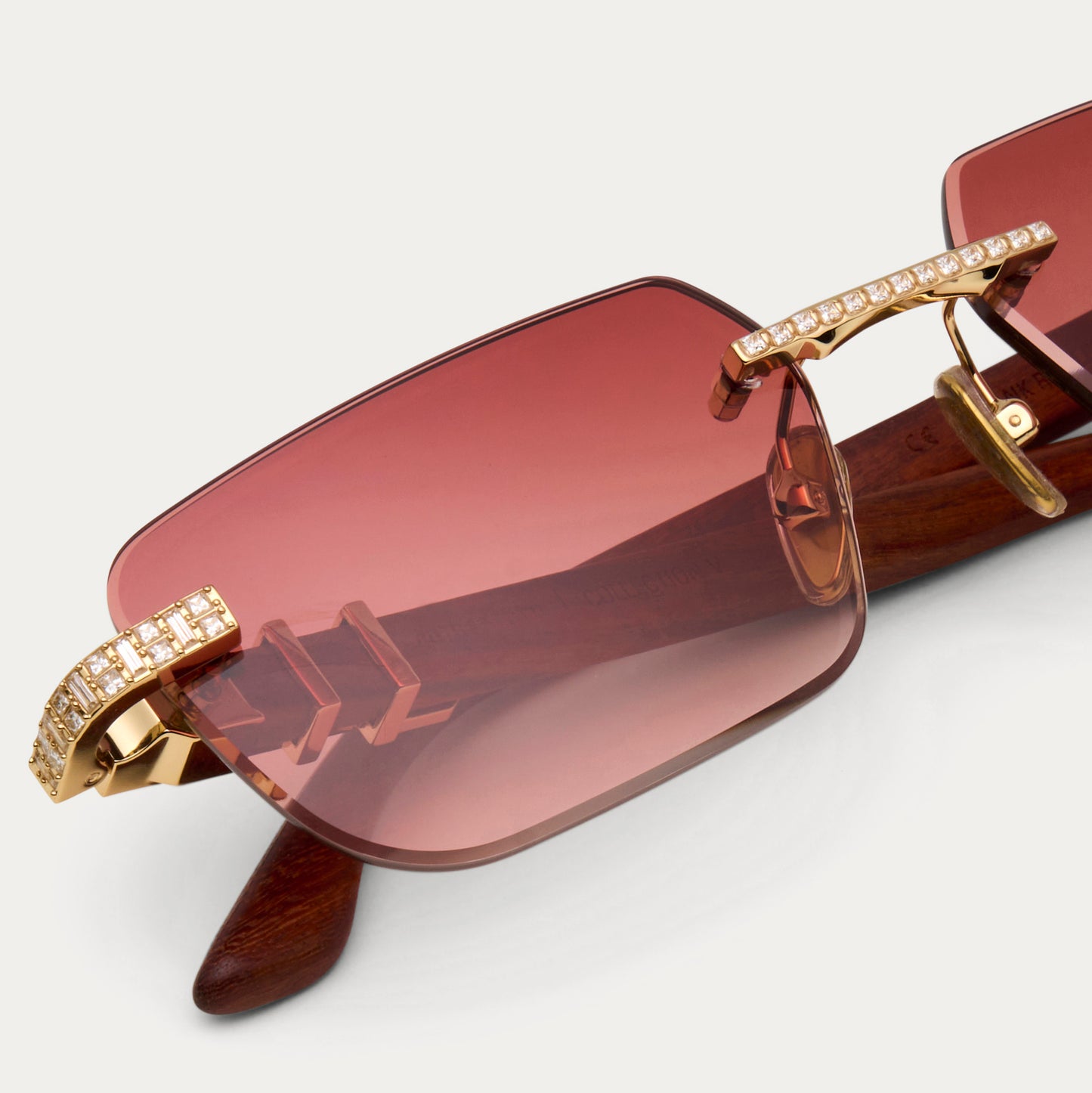 RED TINT BANKROLLER