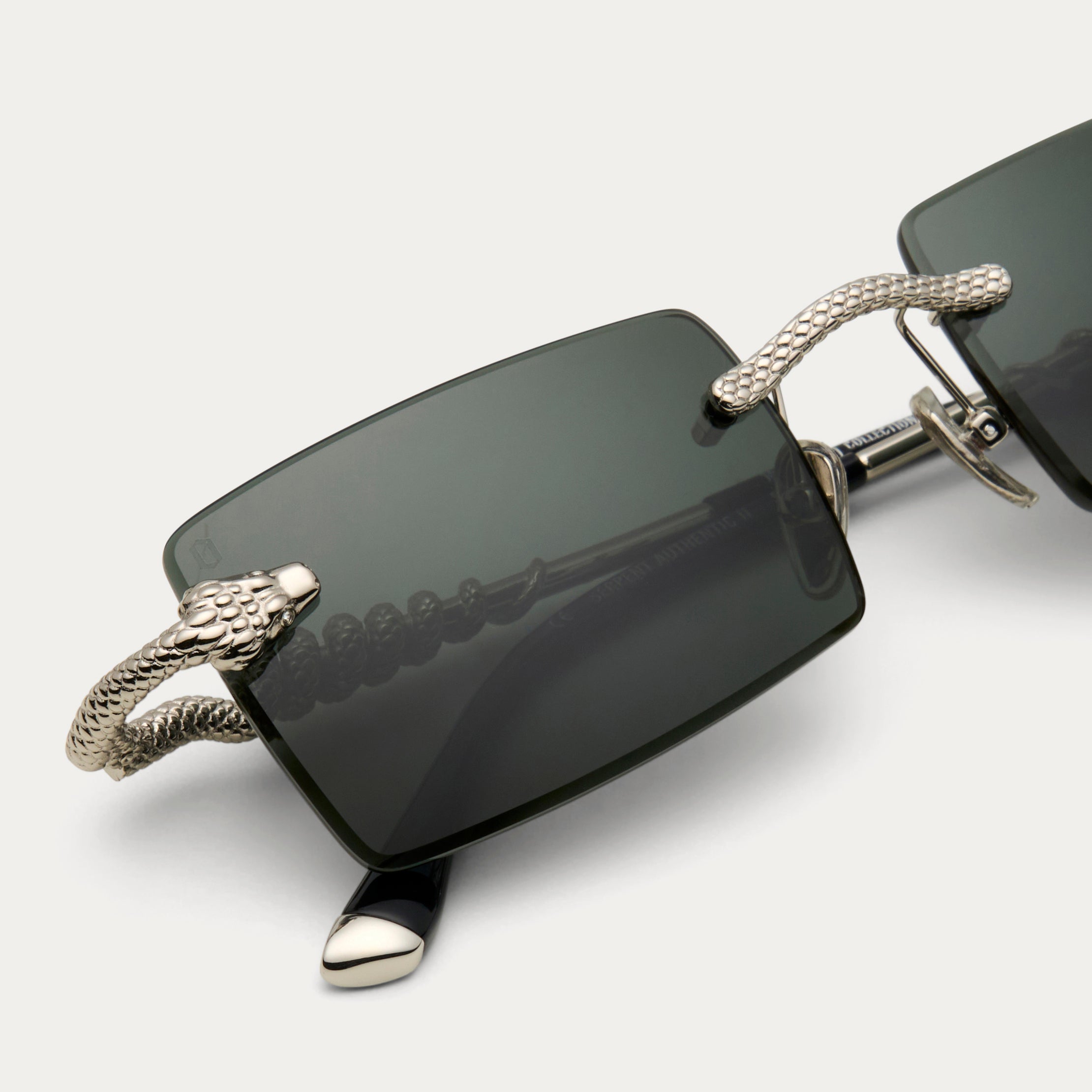 BLACK TINT SILVER SERPENT AUTHENTIC – JAMES ORO
