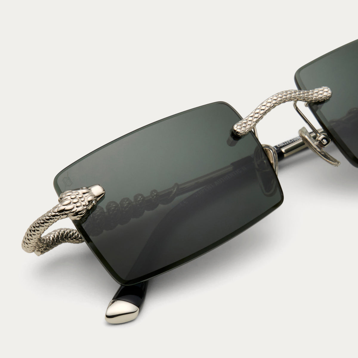 BLACK TINT SILVER SERPENT AUTHENTIC