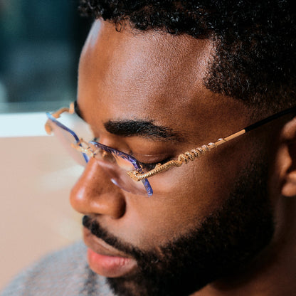 CLEAR SERPENT GEM CUT