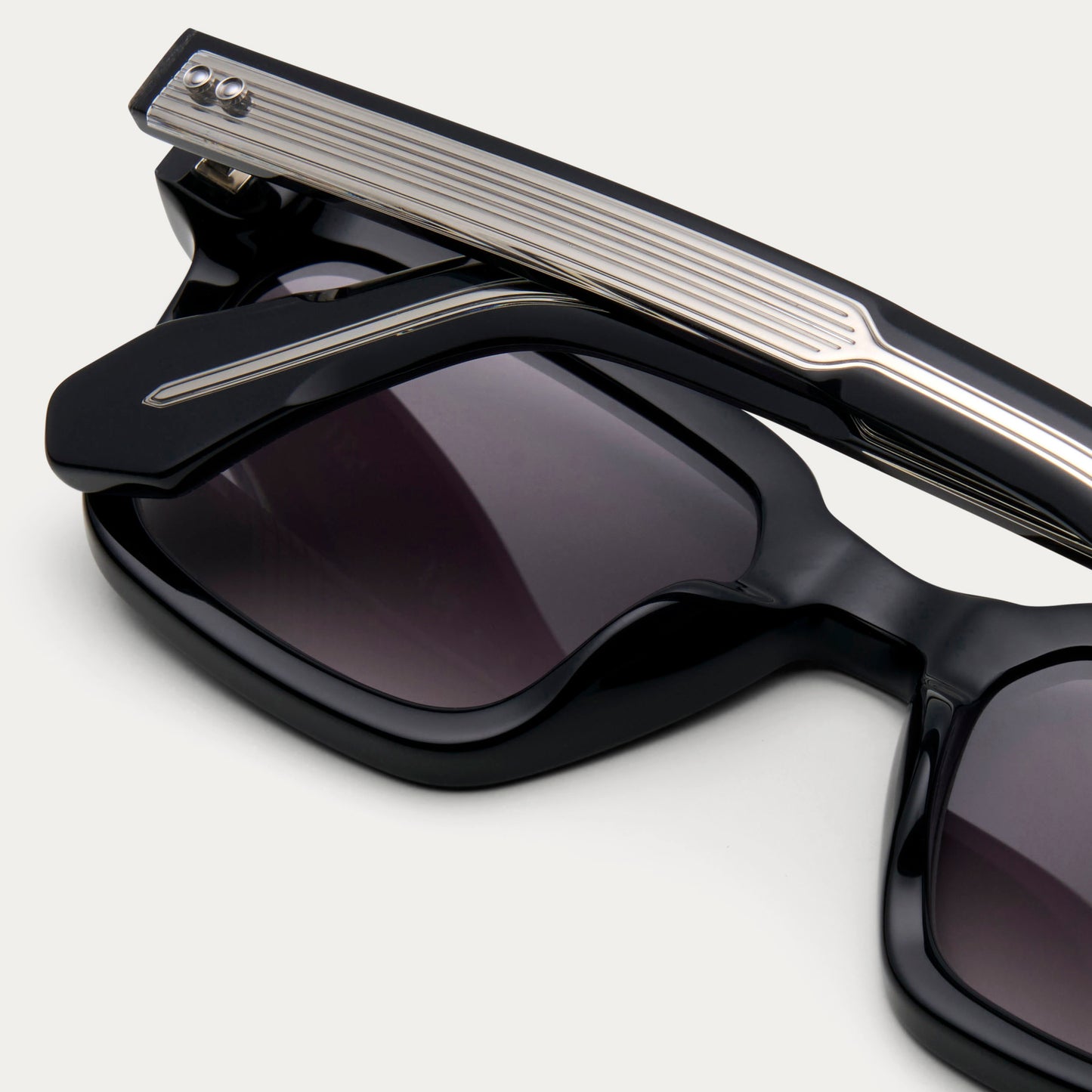 BLACK TINT AGENT