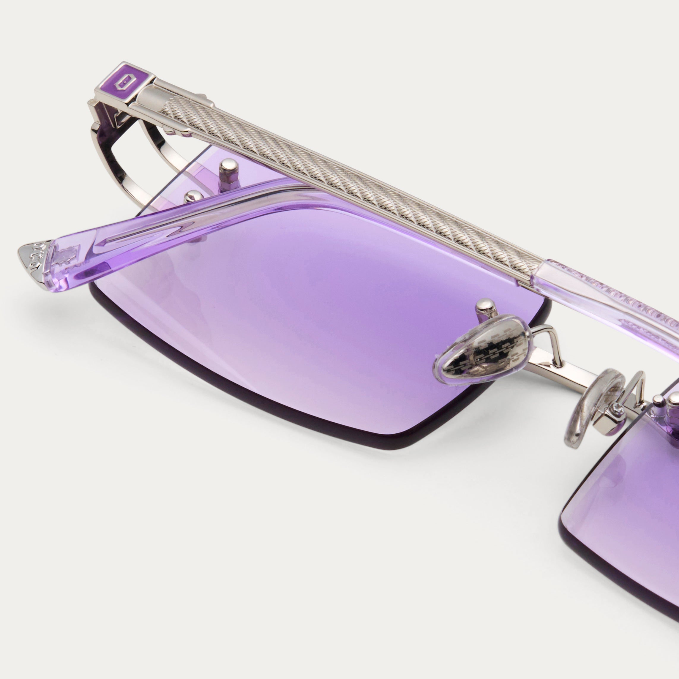 LAVENDER SILVER AUTHENTIC II – JAMES ORO