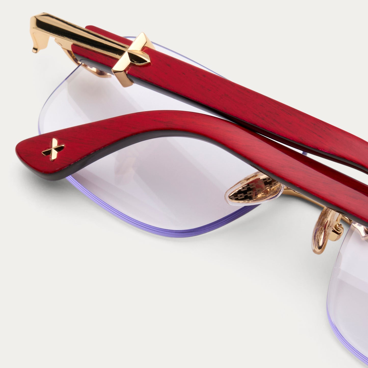 CLEAR RED LACQUER CONSIGLIERE