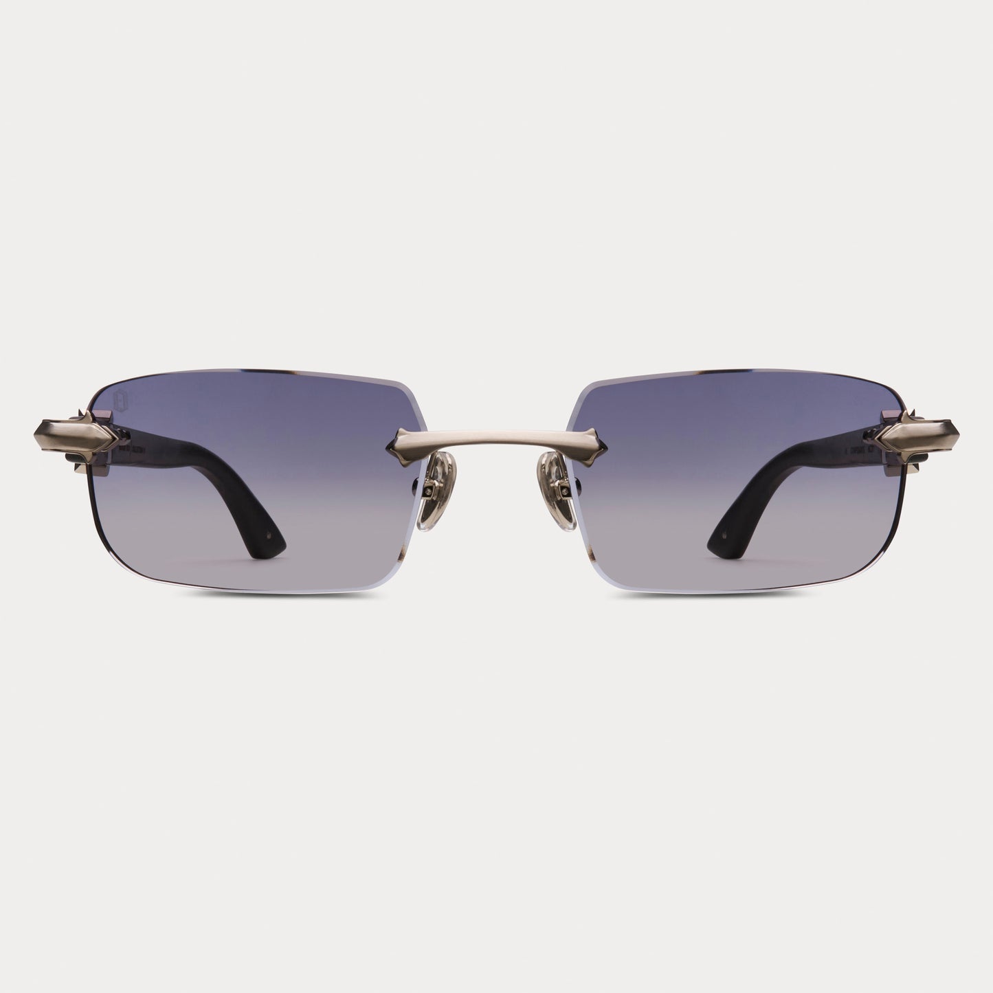 BLACK TINT SILVER CONFIDANTE