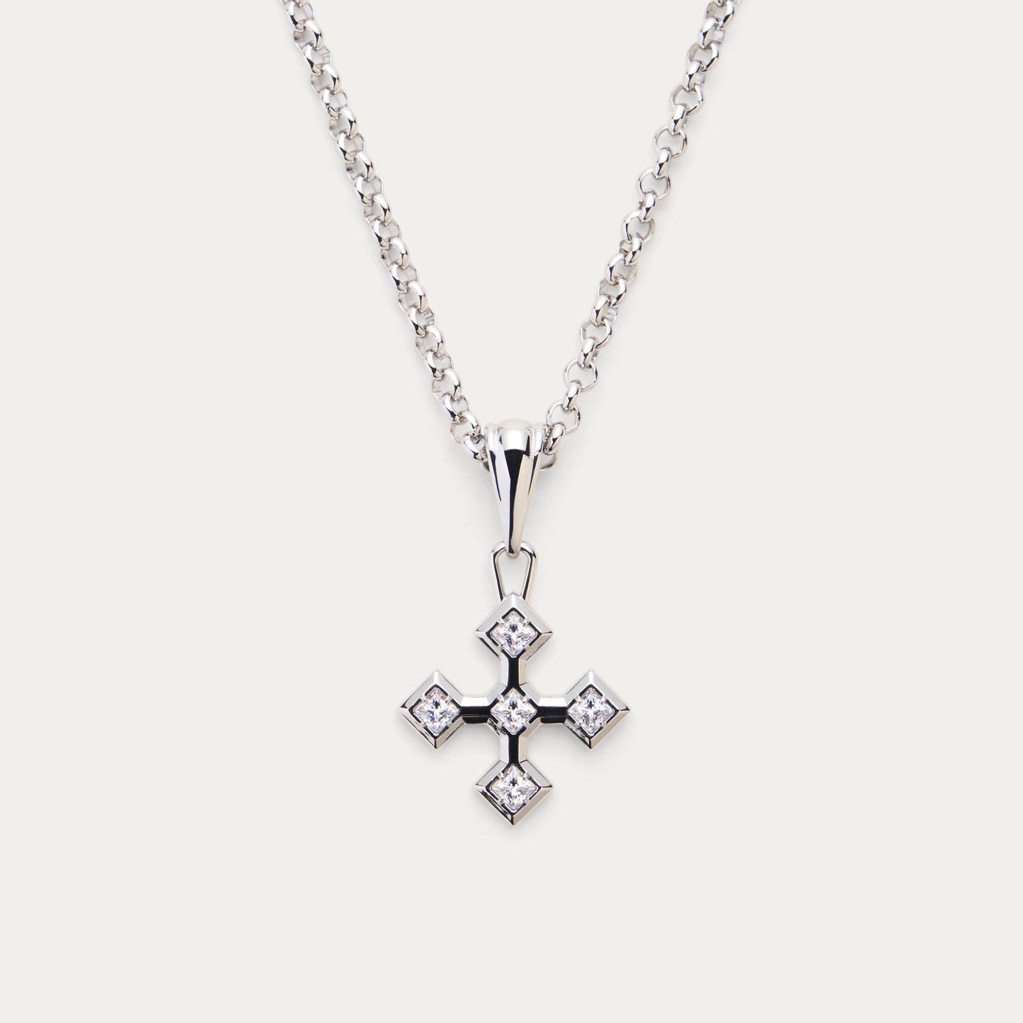 SILVER SISTINE PENDANT