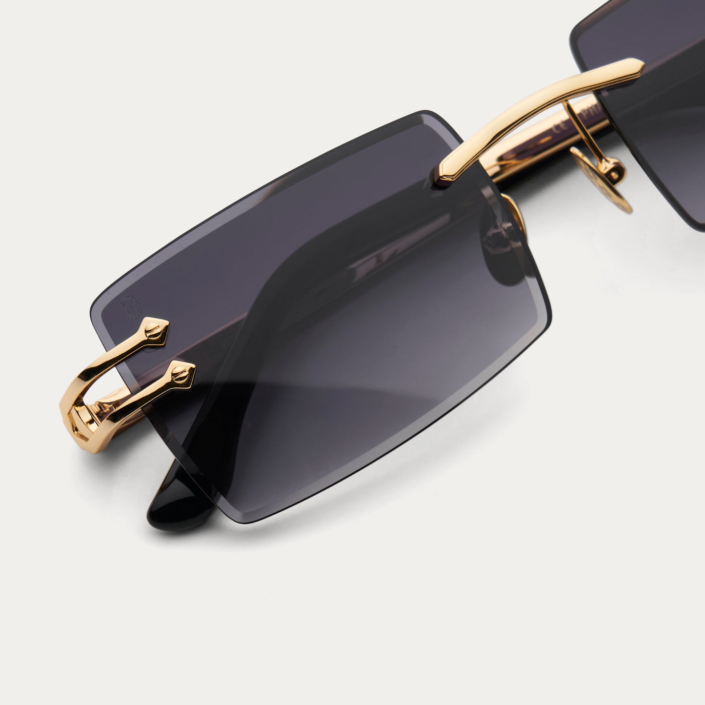 BLACK TINT PHANTOM AUTHENTIC